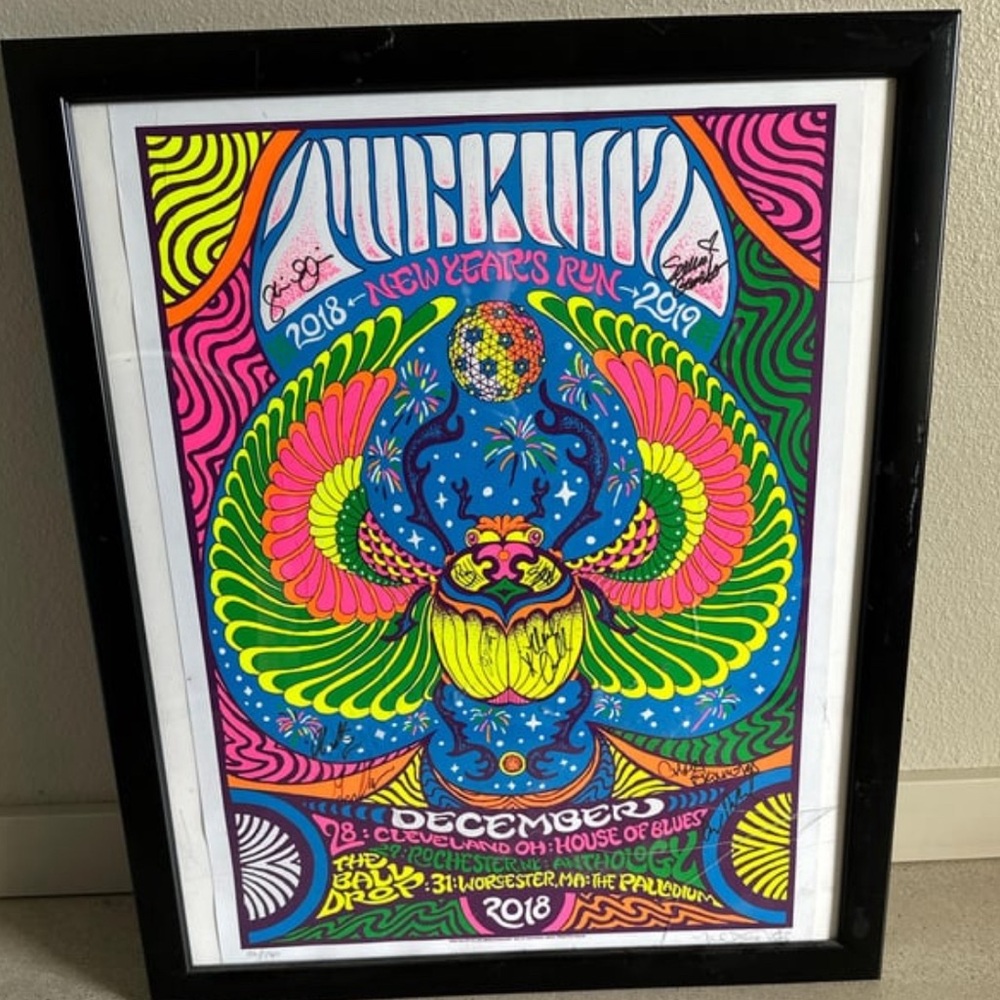 Turkuaz Signed Poster